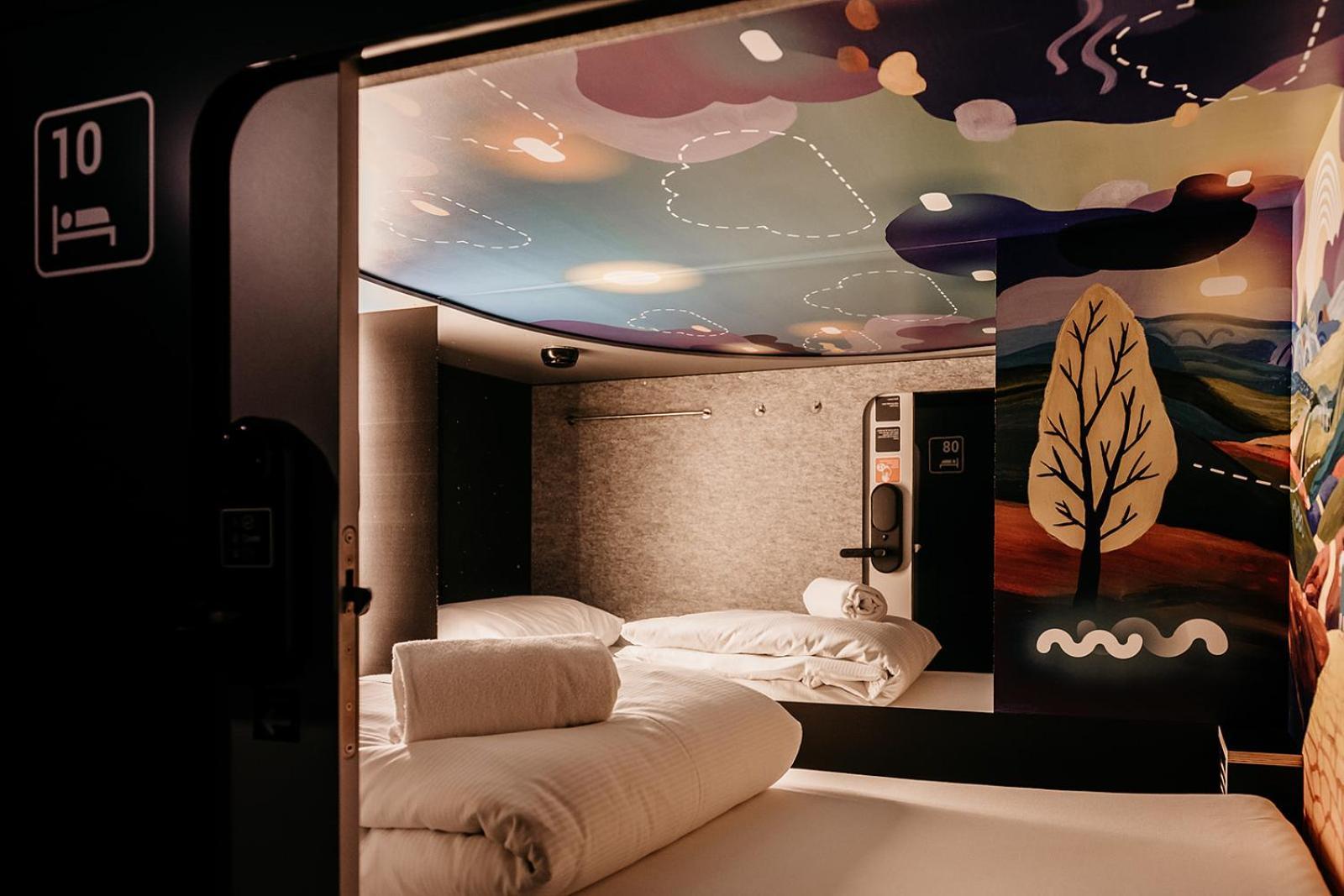 Capsule Hotel - Lucerne Old Town 外观 照片